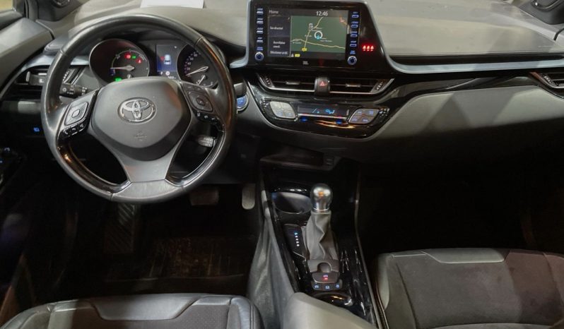 DRĪZUMĀ- Toyota C-HR HYBRIDE full
