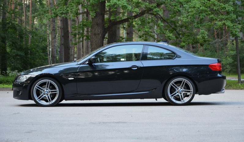 Tikko ievests . BMW Facelift 3-Serie Coupe M-Sport 320i (125kw-170z/s) Benzīns ar automātisko ātrumkārbu. full