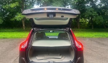  Drīzumā-Volvo XC 60 Summum 2.4 D4 (140kw-190z/s) Dīzelis Awd (4×4) Pilnpiedziņa ar automātisko ātrumkārbu. full