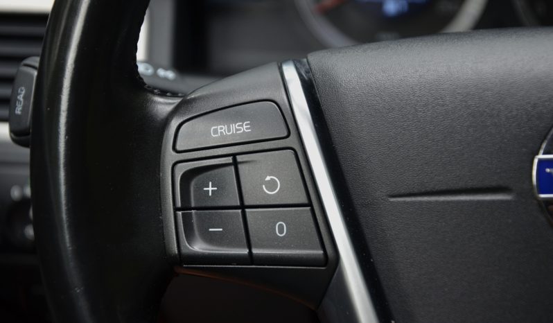 Tikko ievests. 2010. Gada modelis. Volvo XC 70 Summum 2.4D5(151kw-205z/s) Dīzelis Awd (4×4) Pilnpiedziņa ar automātisko ātrumkārbu. full