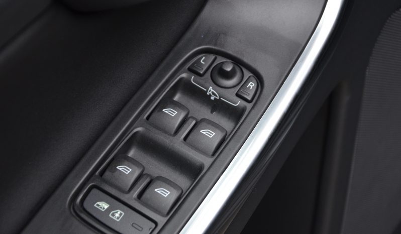 Tikko ievests. Volvo Xc60 2.0 D3 (120kw-163z/s) Dīzelis Fwd. Ar mehānisko ātrumkārbu. full