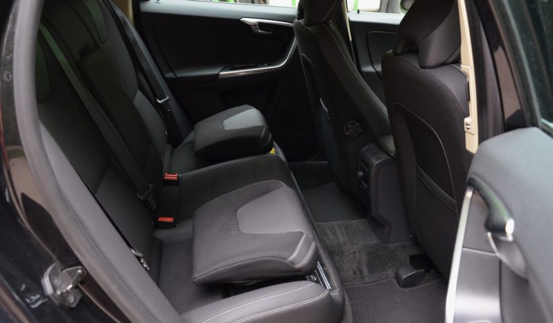 Tikko ievests. Volvo Xc60 2.0 D3 (120kw-163z/s) Dīzelis Fwd. Ar mehānisko ātrumkārbu. full