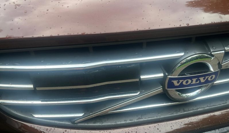  Drīzumā-Volvo XC 60 Summum 2.4 D4 (140kw-190z/s) Dīzelis Awd (4×4) Pilnpiedziņa ar automātisko ātrumkārbu. full