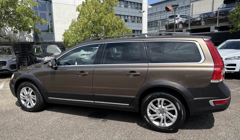 DRĪZUMĀ-Volvo XC 70 Summum 2.4 Dīzelis 4×4 Awd . Ar automātisko ātrumkārbu. full