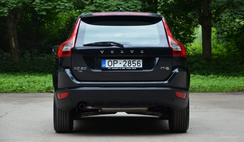 Tikko ievests. Volvo Xc60 2.0 D3 (120kw-163z/s) Dīzelis Fwd. Ar mehānisko ātrumkārbu. full