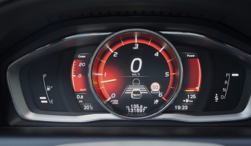 Tikko ievests. Volvo XC 60 Summum 2.4 D4 (140kw-190z/s) Dīzelis Awd (4×4) Pilnpiedziņa ar automātisko ātrumkārbu. full