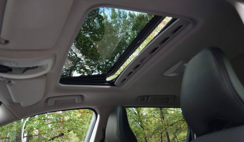 Tikko ievests-Volvo XC70  2.4 Dīzelis Awd (4×4) Pilnpiedziņa ar automātisko ātrumkārbu. full