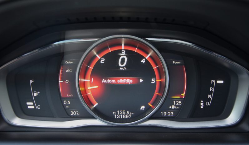 Tikko ievests. Volvo XC 60 Summum 2.4 D4 (140kw-190z/s) Dīzelis Awd (4×4) Pilnpiedziņa ar automātisko ātrumkārbu. full