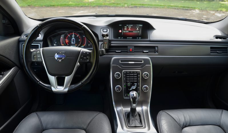 Tikko ievests-Volvo XC70  2.4 Dīzelis Awd (4×4) Pilnpiedziņa ar automātisko ātrumkārbu. full