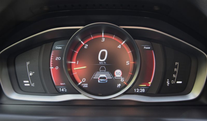 Tikko ievests-Volvo XC70  2.4 Dīzelis Awd (4×4) Pilnpiedziņa ar automātisko ātrumkārbu. full