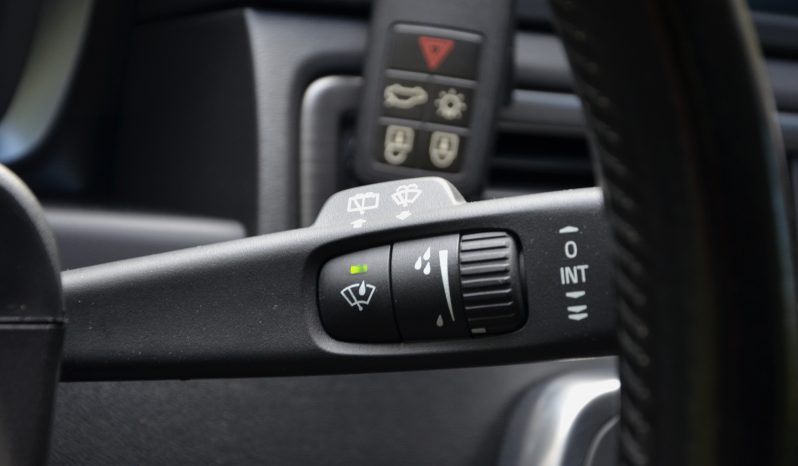 Tikko ievests-Volvo XC70  2.4 Dīzelis Awd (4×4) Pilnpiedziņa ar automātisko ātrumkārbu. full