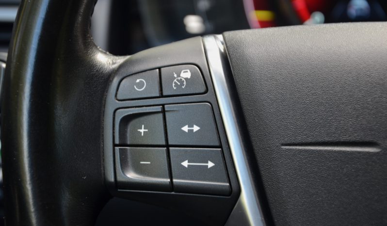 Tikko ievests-Volvo XC70  2.4 Dīzelis Awd (4×4) Pilnpiedziņa ar automātisko ātrumkārbu. full