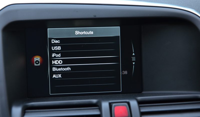 Tikko ievests. Volvo XC 60 Summum 2.4 D4 (140kw-190z/s) Dīzelis Awd (4×4) Pilnpiedziņa ar automātisko ātrumkārbu. full