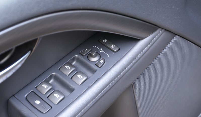 Tikko ievests-Volvo XC70  2.4 Dīzelis Awd (4×4) Pilnpiedziņa ar automātisko ātrumkārbu. full
