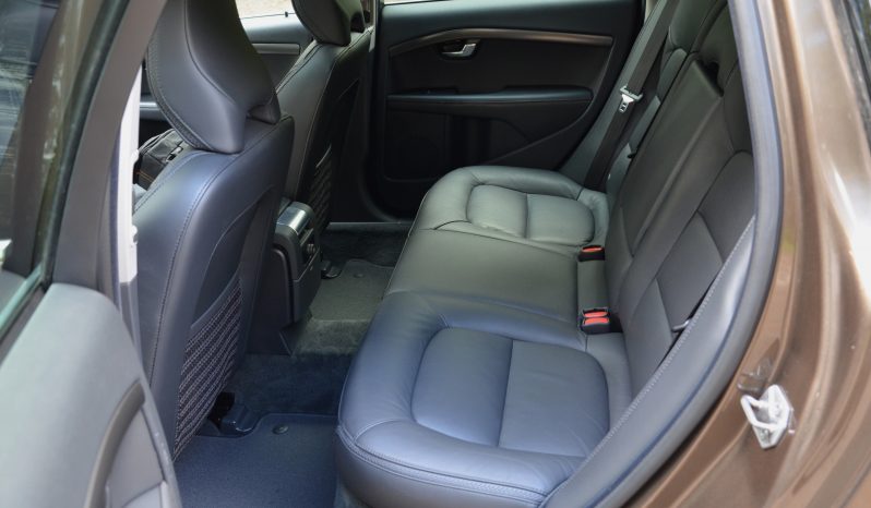 Tikko ievests-Volvo XC70  2.4 Dīzelis Awd (4×4) Pilnpiedziņa ar automātisko ātrumkārbu. full
