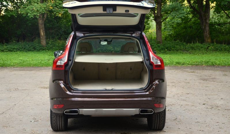 Tikko ievests. Volvo XC 60 Summum 2.4 D4 (140kw-190z/s) Dīzelis Awd (4×4) Pilnpiedziņa ar automātisko ātrumkārbu. full