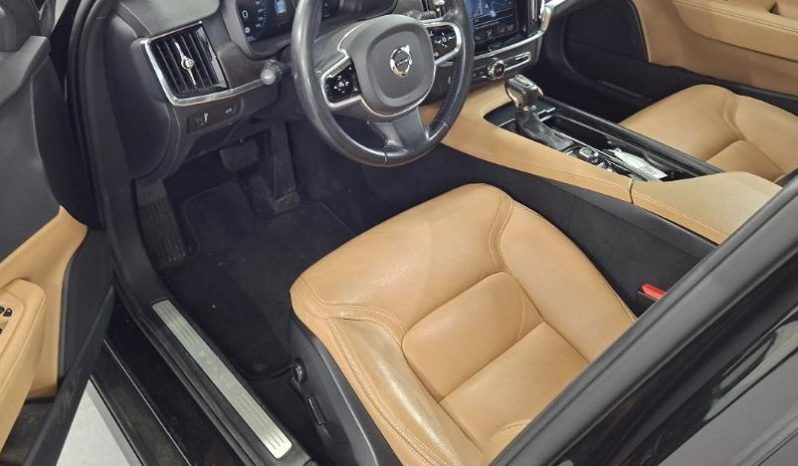 DRĪZUMĀ-Volvo V90 CROSS COUNTRY  4×4 AWD  2.0 D4 (140kw-190z/s) full