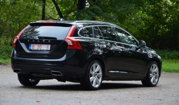 Tikko ievests. 2014. gada modelis. Volvo. V60 Plug-In Hybrid Summum. 2.4D6 (158kw -215z/s diesel + 50Kw-68z/s Electro= 283z/s) Awd pilnpiedziņa . full