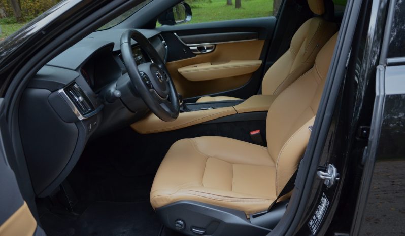 Tikko ievests. Volvo V90 Cross Country 4×4 Awd 2.0 D4 (140kw-190z/s) Dīzelis. ar Automātisko ātrumkārbu. full