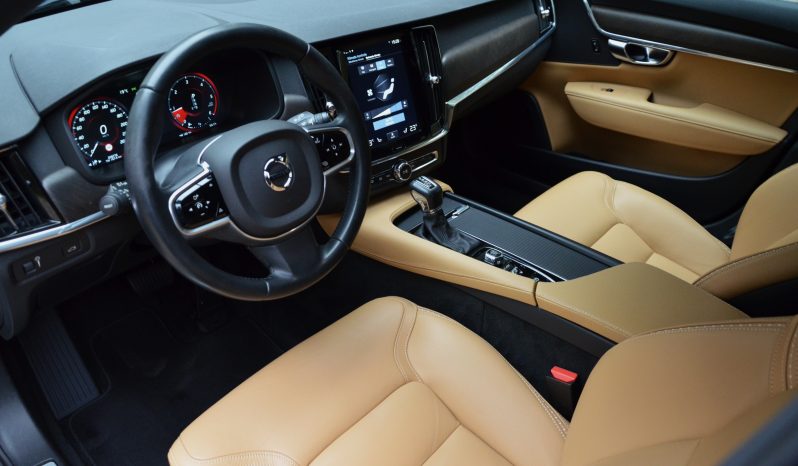 Tikko ievests. Volvo V90 Cross Country 4×4 Awd 2.0 D4 (140kw-190z/s) Dīzelis. ar Automātisko ātrumkārbu. full