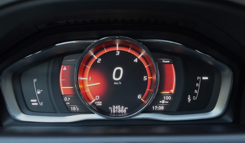 Tikko ievests. 2017 gada Modelis. Volvo XC 60 Summum 2.4 D4 (140kw-190z/s) Dīzelis Awd (4×4) Pilnpiedziņa ar automātisko ātrumkārbu. full
