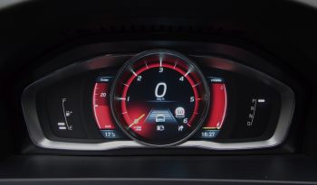 Tikko ievests. 2014. gada modelis. Volvo. V60 Plug-In Hybrid Summum. 2.4D6 (158kw -215z/s diesel + 50Kw-68z/s Electro= 283z/s) Awd pilnpiedziņa . full