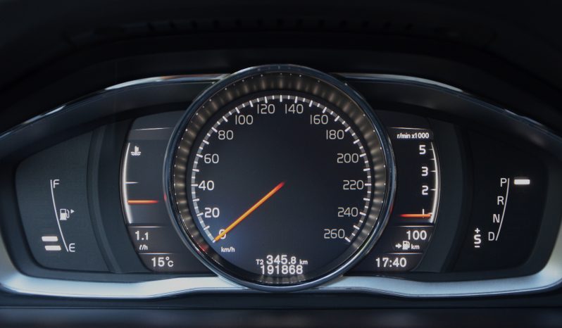 Tikko ievests. 2017 gada Modelis. Volvo XC 60 Summum 2.4 D4 (140kw-190z/s) Dīzelis Awd (4×4) Pilnpiedziņa ar automātisko ātrumkārbu. full