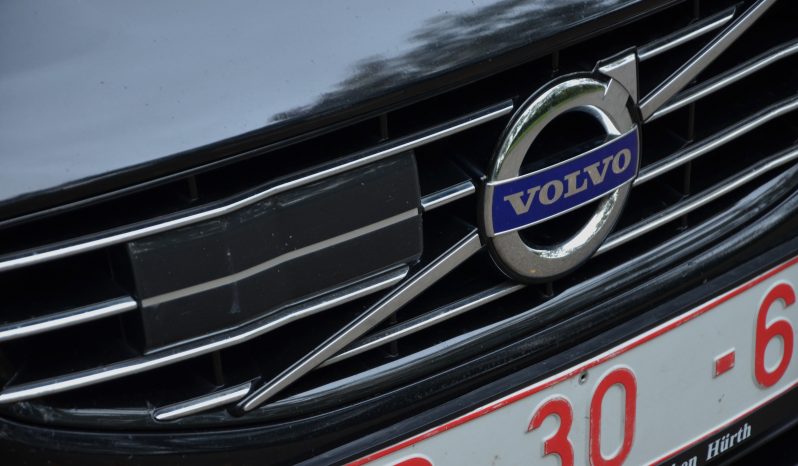 Tikko ievests. 2014. gada modelis. Volvo. V60 Plug-In Hybrid Summum. 2.4D6 (158kw -215z/s diesel + 50Kw-68z/s Electro= 283z/s) Awd pilnpiedziņa . full