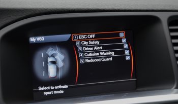 Tikko ievests. 2014. gada modelis. Volvo. V60 Plug-In Hybrid Summum. 2.4D6 (158kw -215z/s diesel + 50Kw-68z/s Electro= 283z/s) Awd pilnpiedziņa . full