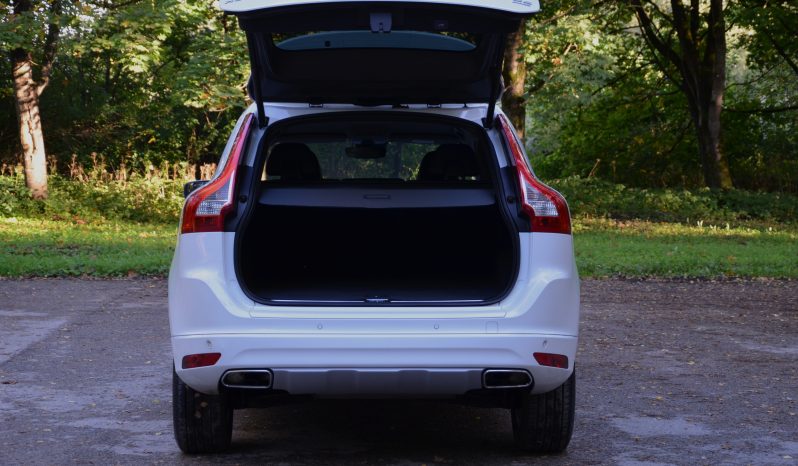 Tikko ievests. 2017 gada Modelis. Volvo XC 60 Summum 2.4 D4 (140kw-190z/s) Dīzelis Awd (4×4) Pilnpiedziņa ar automātisko ātrumkārbu. full