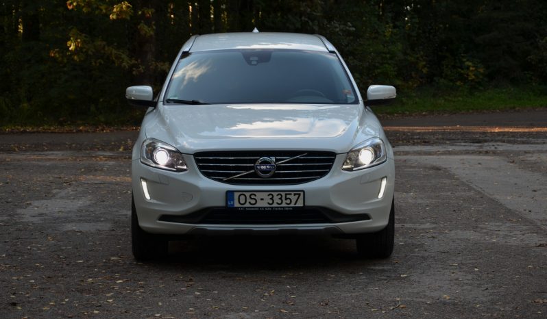 Tikko ievests. 2017 gada Modelis. Volvo XC 60 Summum 2.4 D4 (140kw-190z/s) Dīzelis Awd (4×4) Pilnpiedziņa ar automātisko ātrumkārbu. full