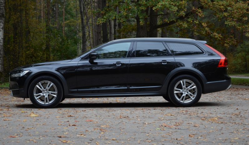 Tikko ievests. Volvo V90 Cross Country 4×4 Awd 2.0 D4 (140kw-190z/s) Dīzelis. ar Automātisko ātrumkārbu. full